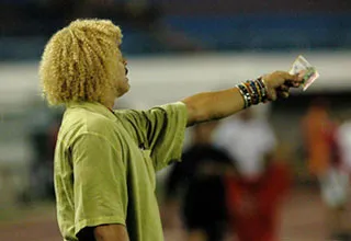 carlos-valderrama-dinero