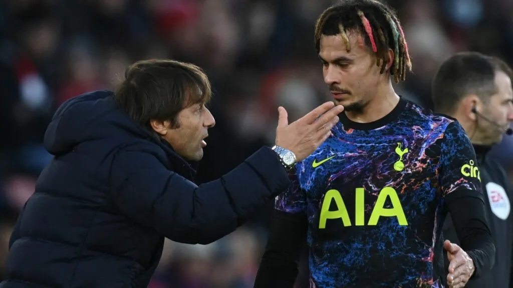 dele-alli-discute-con-conte-ai-tempi-del-tottenham-1024x576