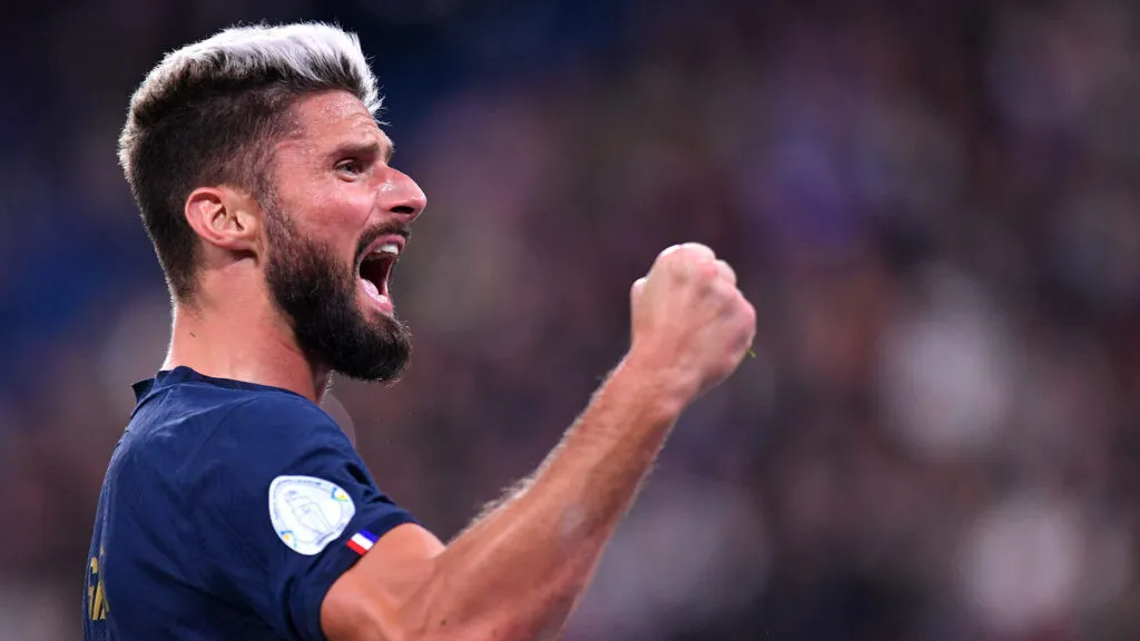 giroud-con-la-maglia-della-nazionale-1024x576