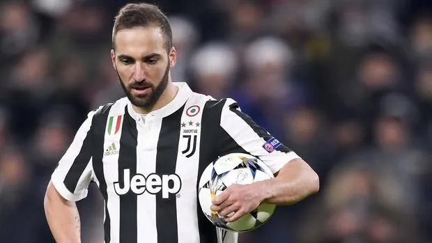 higuain-con-la-maglia-della-juventus