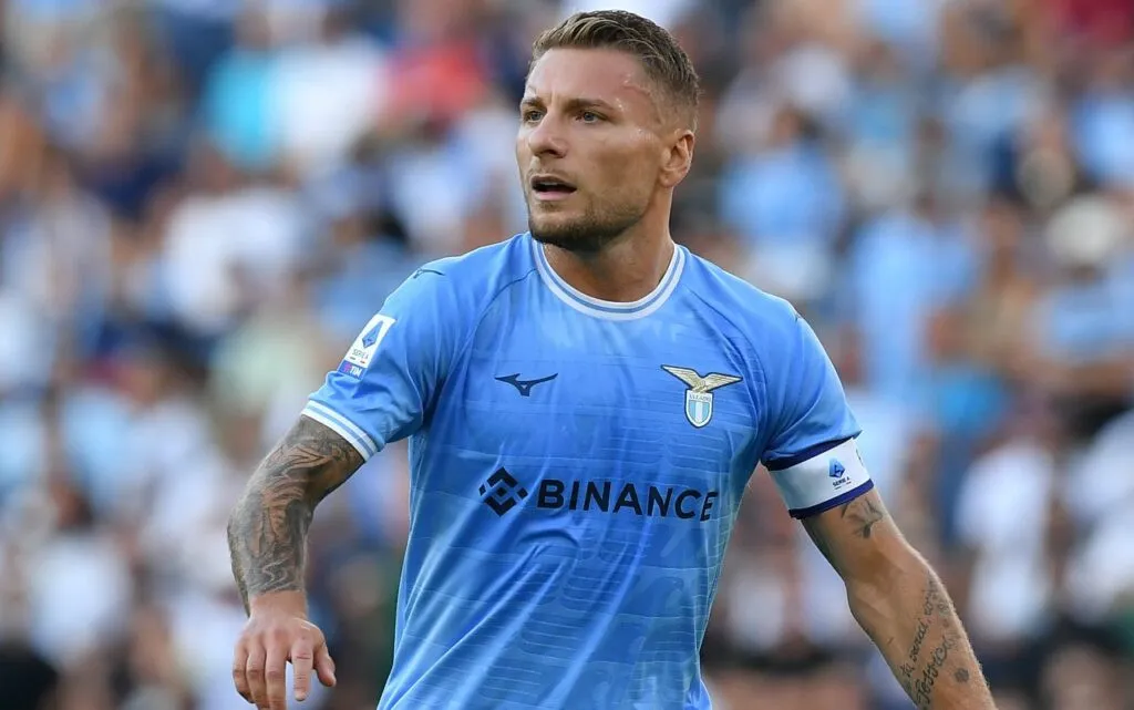 immobile-con-la-fascia-da-capitano-della-lazio-1024x641