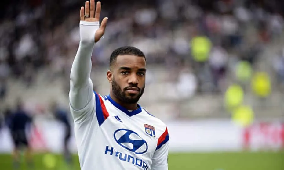 lacazette-1