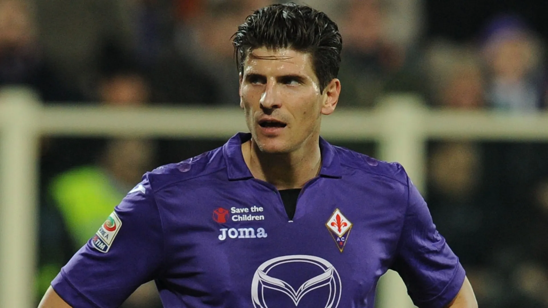 mario-gomez-con-la-maglia-della-fiorentina