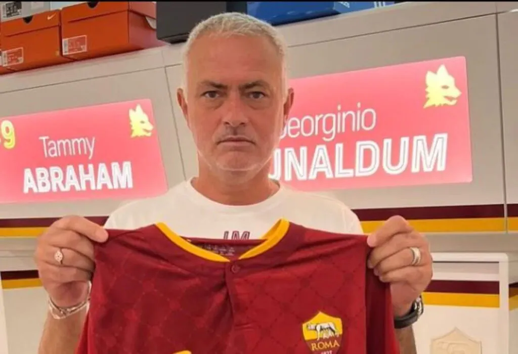 mourinho-wijnaldum-1024x700