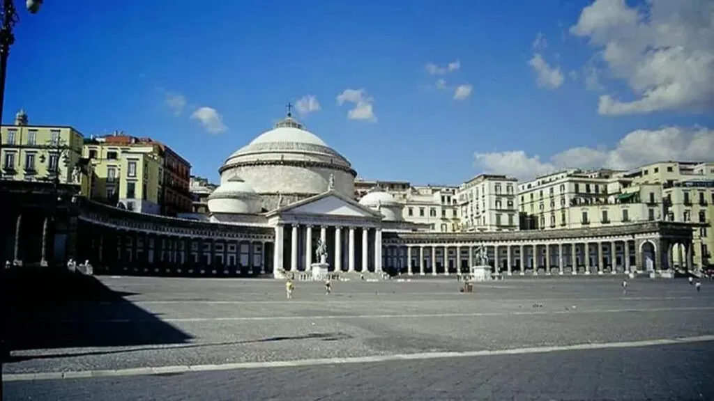 piazza-del-plebiscito-1024x576