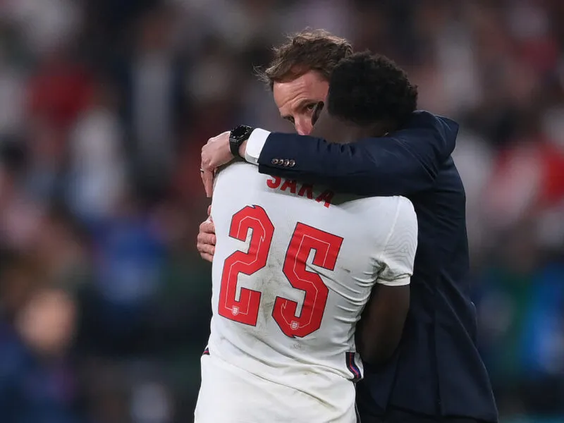 saka-torna-a-parlare-4