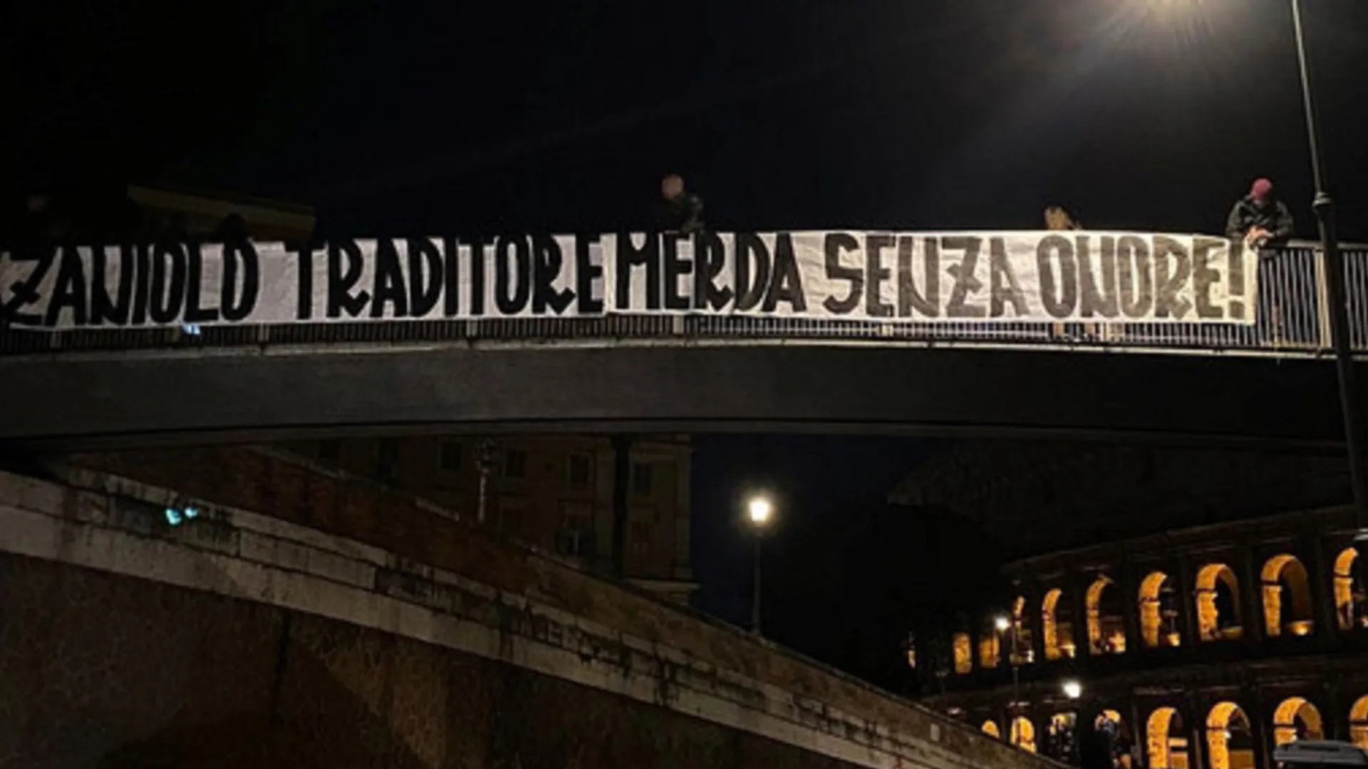 striscione-zaniolo-1