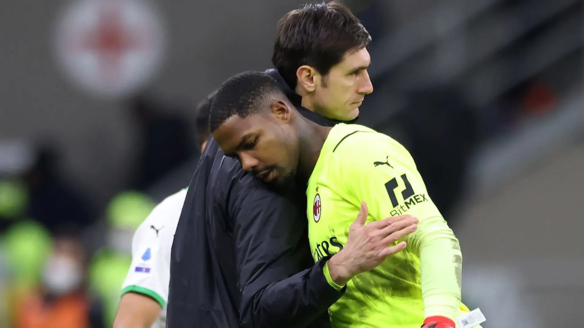 tatarusanu-abbraccia-maignan