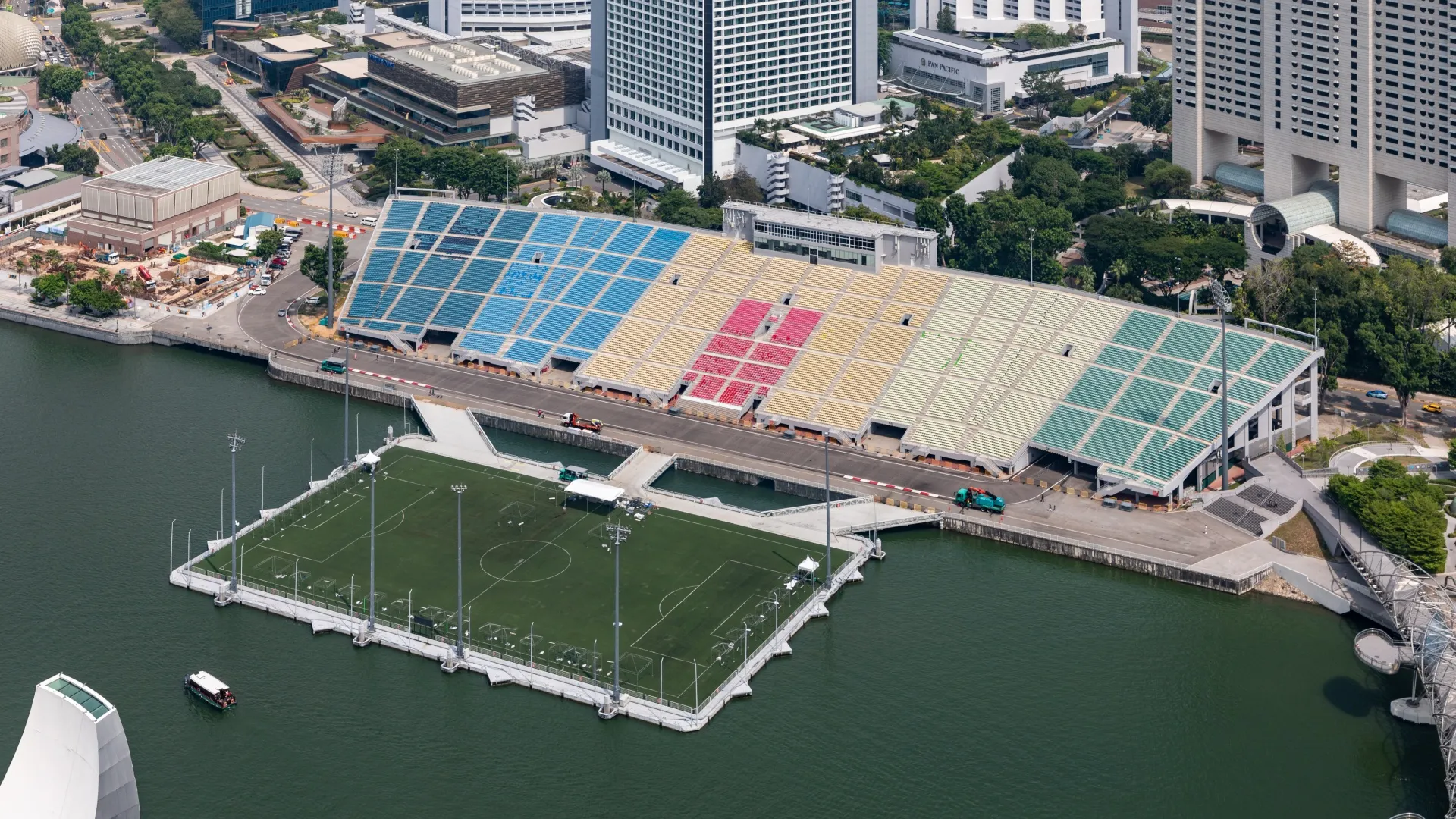 the-float-at-marine-bay-singapore