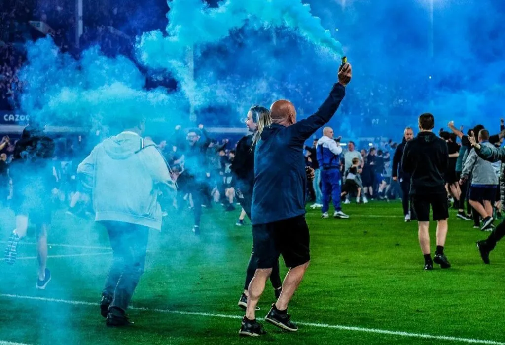 tifosi-everton-1-1024x701